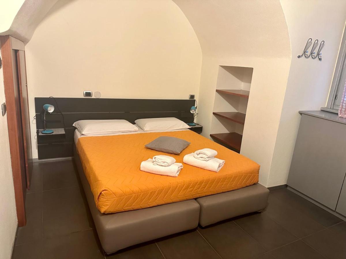 Feel - Luxury Duomo Suite Бергамо Экстерьер фото